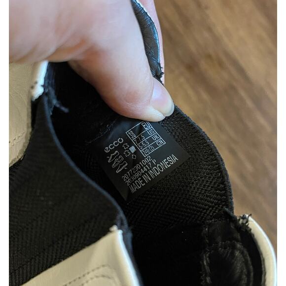 Ecco 7 Shape Motion 55 Platform Leather Chelsea Ankle Boot White Black 38 EUC! - Picture 7 of 7